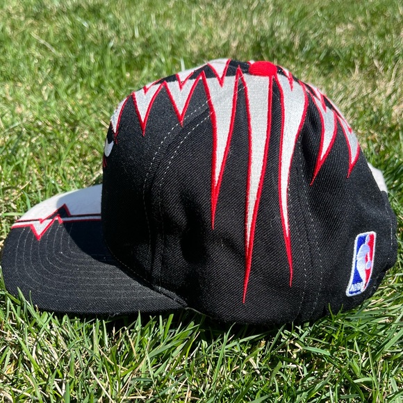 Vintage Chicago Bulls Starter Shockwave Snapback Hat Cap 90s NBA - Picture 6 of 6